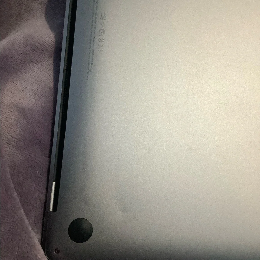 Apple Laptop